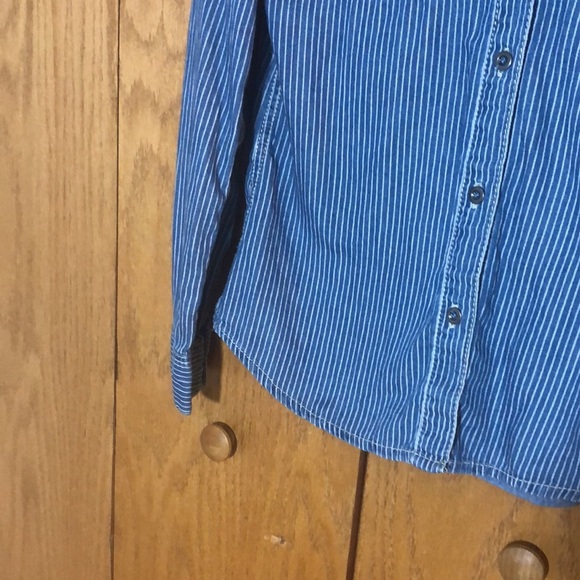 Seven for all mankind denim button down long sleeve blouse size small - Picture 6 of 8